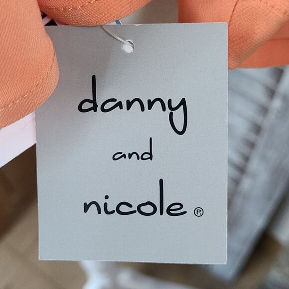 Danny and Nicole open front top - Picture 3 of 8